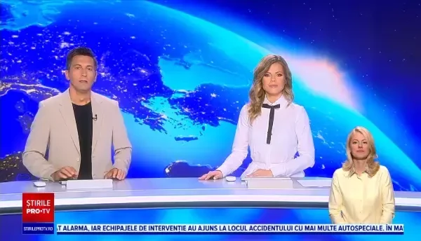 O pisică a fost salvată după ce a căzut în gol de la etajul patru al unui bloc din județul Vaslui. FOTO