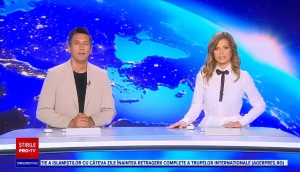 Show aviatic în Gorj. Cui i-a fost dedicat spectacolul de pe cer