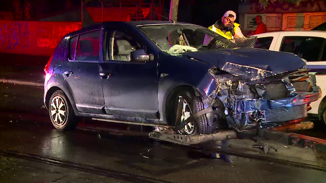 Un tânăr de 21 de ani s-a urcat beat la volan și a provocat un accident, în Capitală