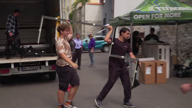 Platforma care centralizează activitatea voluntarilor din România. Ce beneficii au