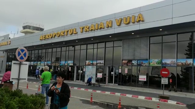 Pasagerii unei curse Wizz Air din Timișoara, anunțați că plecarea se amână cu 14 ore