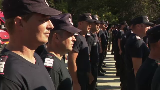 Pompierii români s-au întors acasă, după a doua misiune de stingere a incendiilor devastatoare din Grecia