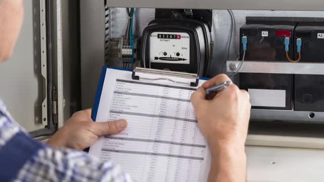 Comisia Europeană vrea să ajute statele membre să contracareze creşterea preţurilor energiei