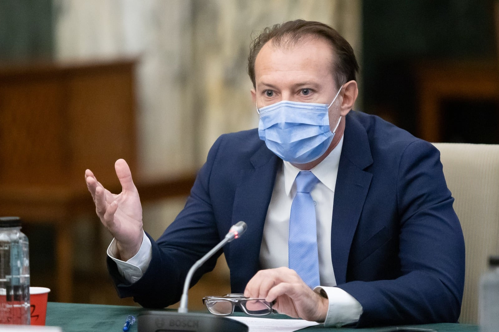 Ședință la Guvern pe tema facturilor la energie: ”Nu vom interveni pentru a plafona preţurile”