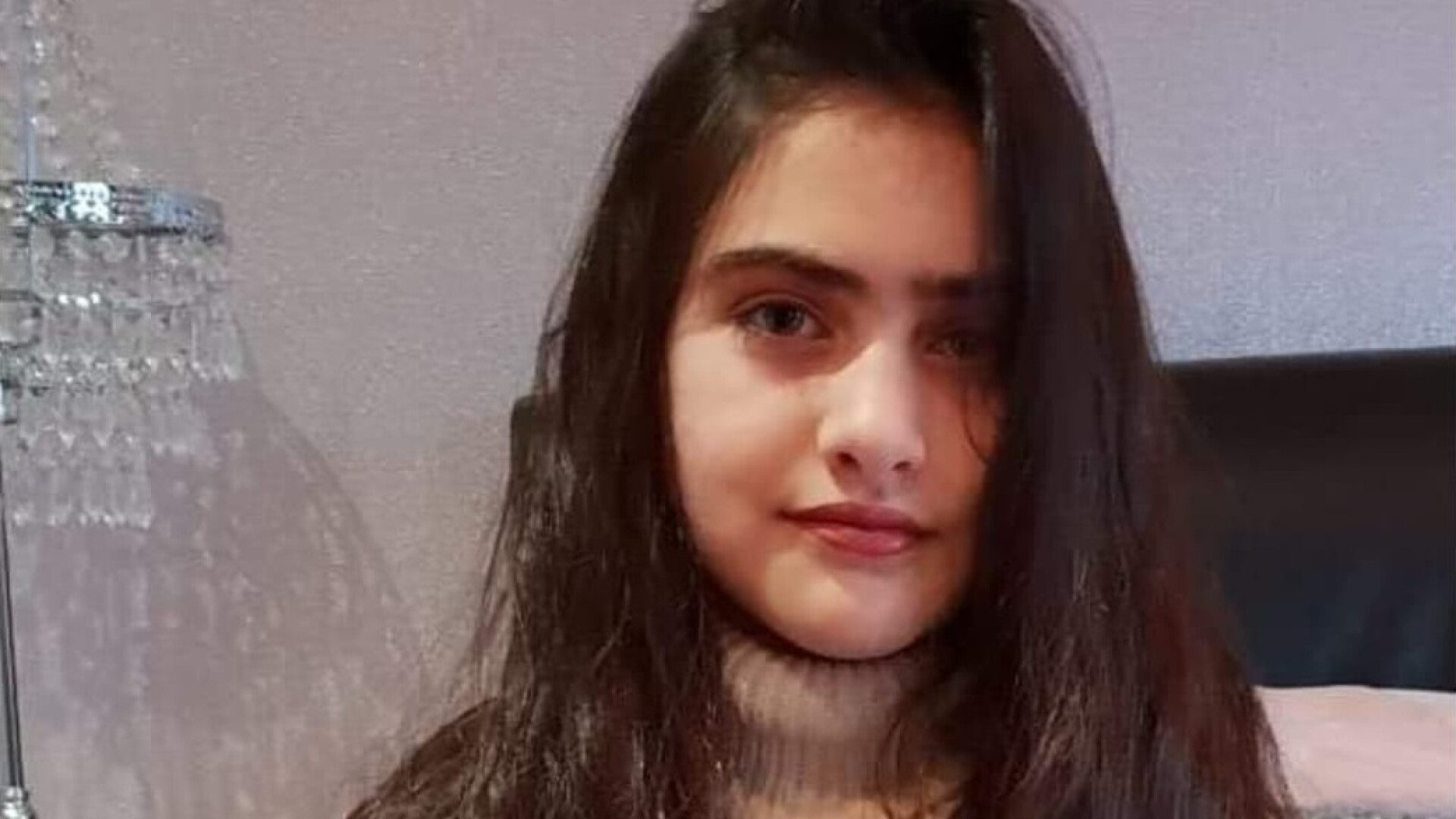 O adolescentă de 12 ani s-a sinucis după ce a fost agresată online pentru că era victima unui viol