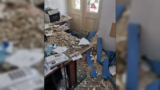 Incident la Secția 3 de Poliție a Capitalei. Un fragment de tencuială s-a desprins din tavan