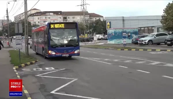 Șofer de autobuz, luat la bătaie de șase minori, la Oradea. Bărbatul le-a atras atenția că nu poartă mască