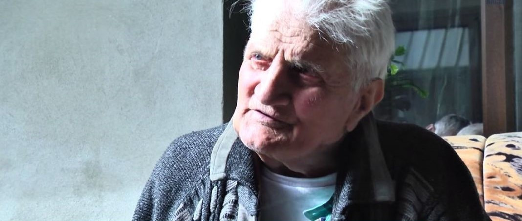 Un bătrân de 93 de ani din Bacău, dat dispărut de 30 de ani, s-a întors acasă