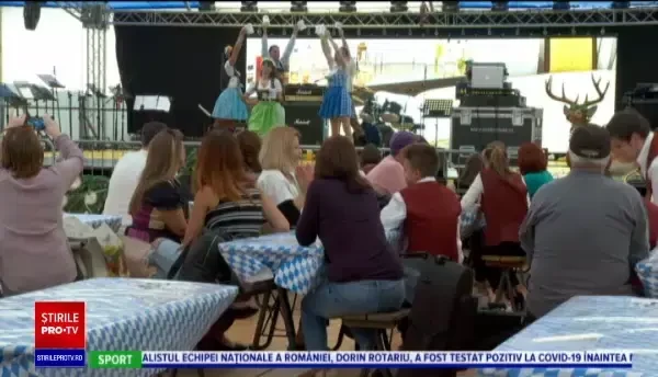 A început Oktoberfest, ediţia cu numărul 12. Festivalul va fi organizat cu un număr mai mic de participanţi
