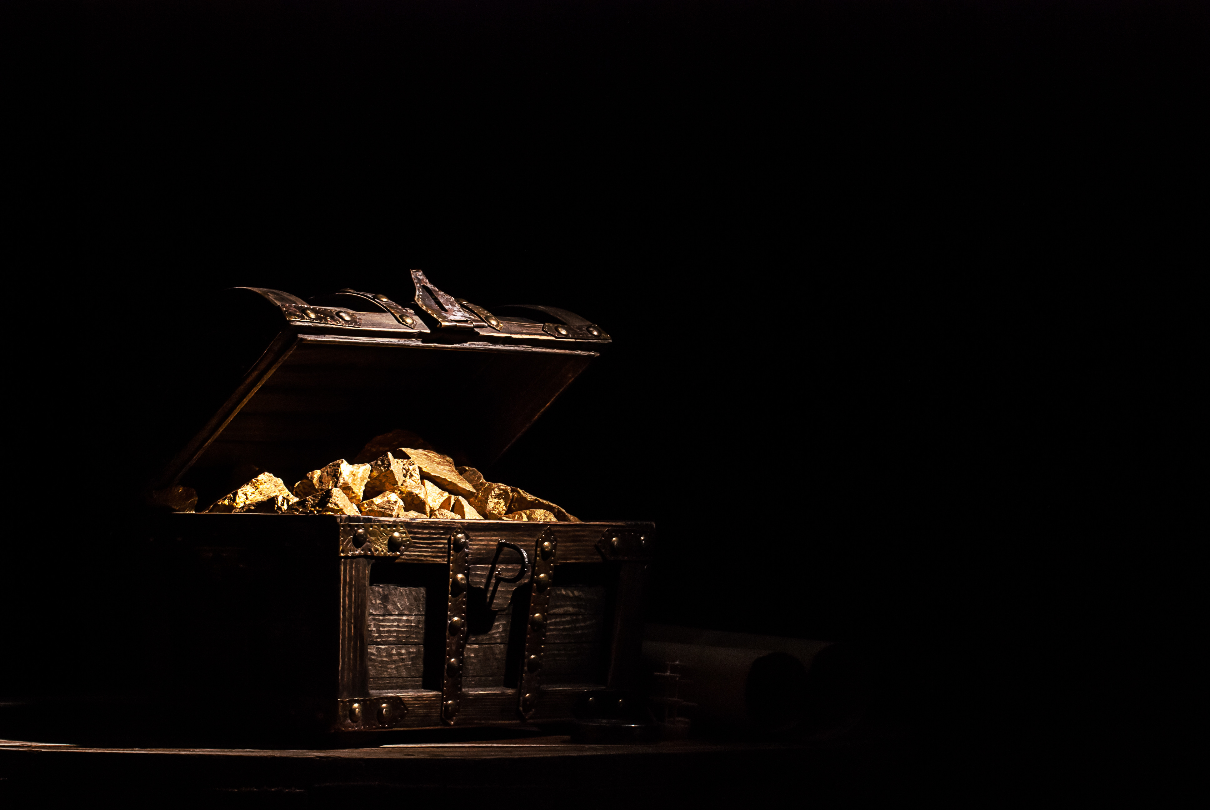 O comoară de obiecte din aur care datează din urmă cu 1.500 de ani, descoperită în Denemarca