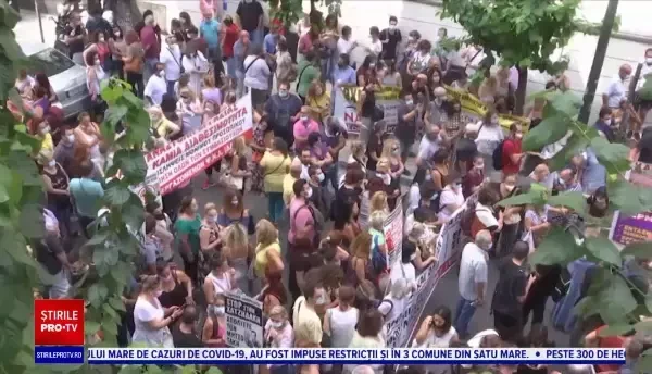 Sute de cadre medicale italiene, suspendate pentru că nu s-au vaccinat anti-COVID-19