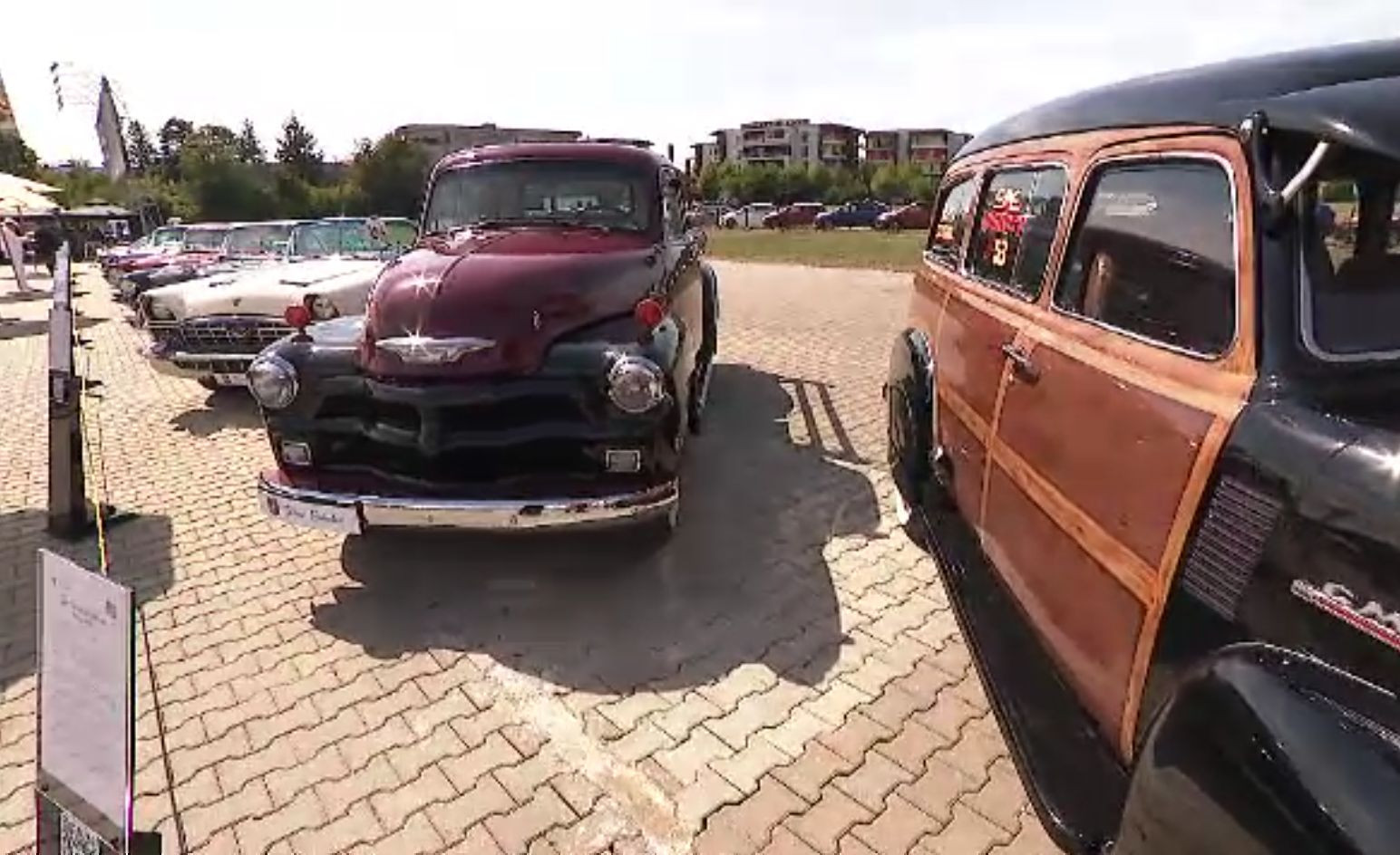 Ion Țiriac și-a expus ultimele 40 de automobile de epocă din colecție. Recondiționarea a durat chiar și patru ani