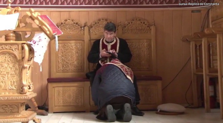 Preotul care butona telefonul în timp ce spovedea ridică un bloc cu 7 etaje în Mamaia. Ce afaceri are slujitorul Domnului