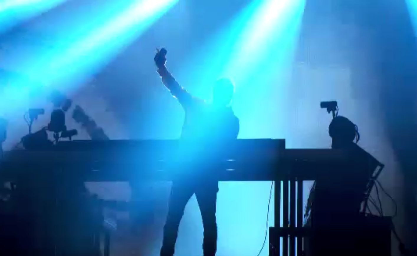 David Guetta a venit mai devreme la Untold. Tinerii au dansat până în zori