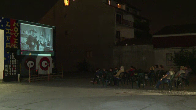 Timișoara: A fost inaugurat primul cinematograf comunitar din România