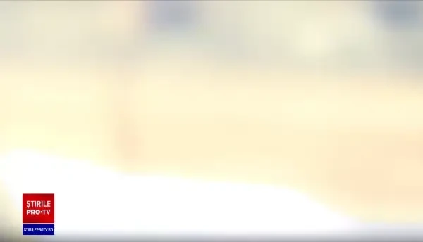 Reglare de conturi în trafic la Iași. O şoferiţă a lovit intenționat un motociclist și l-a proiectat în altă maşină