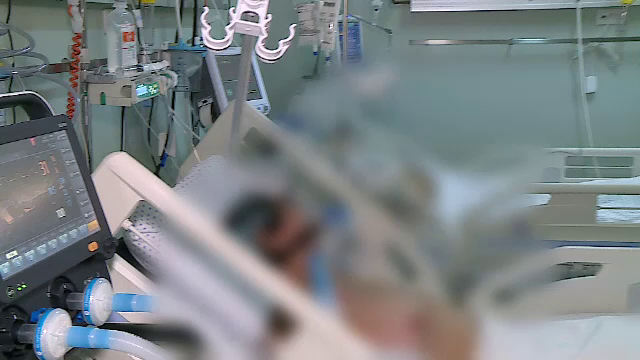 11 paturi ATI mai sunt libere la nivel național pentru pacienții bolnavi de Covid-19. În București sunt epuizate