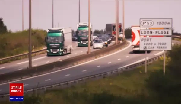 Cum acționează migranții când vor să treacă într-o altă țară. Șoferii români ajung să doarmă iepurește pe traseu