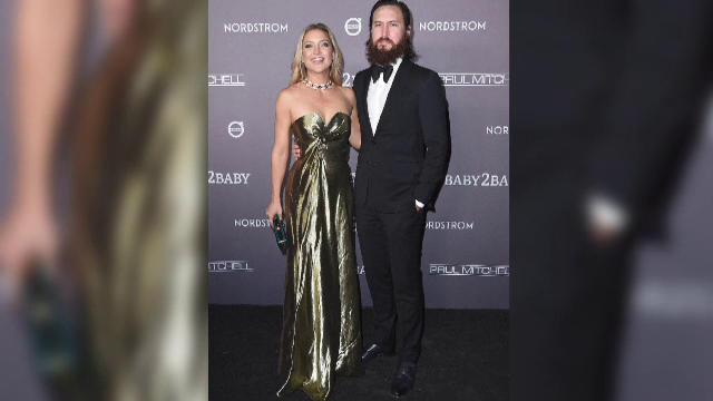 Kate Hudson s-a logodit cu iubitul ei, mai tânăr cu 7 ani. Cei doi au și o fetiță