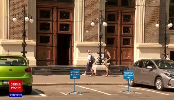 Universităţile decid cum se vor desfăşura cursurile. La Cluj, doar studenții imunizați primesc camere în cămin