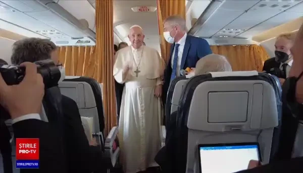 Papa Francisc: "E nevoie de mai mult calm în discuțiile cu oamenii care refuză vaccinul"