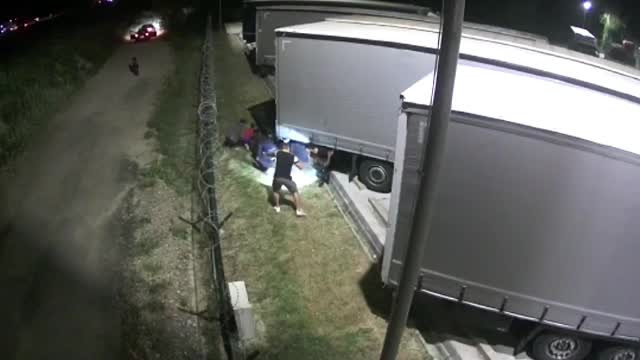 Traficanții care aduc migranți în România pot câștiga într-o noapte peste 100.000 de lei