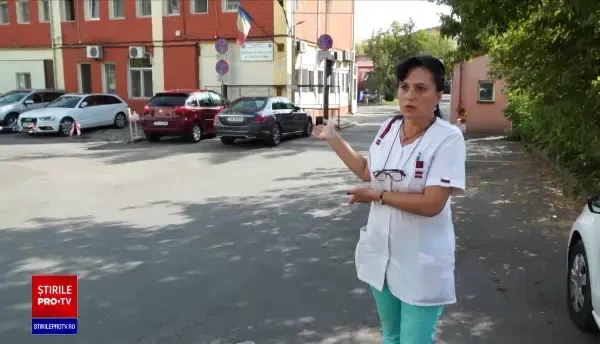 Angajații de la Ambulanța Timiș, obligați să se vaccineze. Ce a pățit o femeie de serviciu care a refuzat