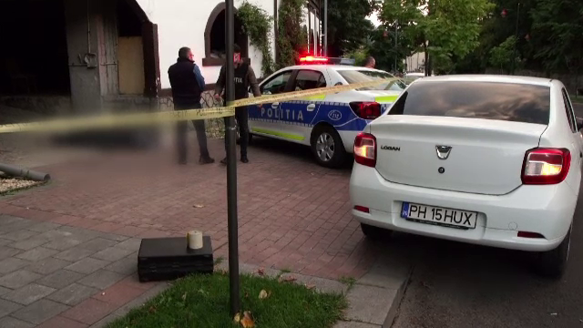 O femeie a murit în fața unei pensiuni din Sinaia, după ce a fost lovită de partenerul său