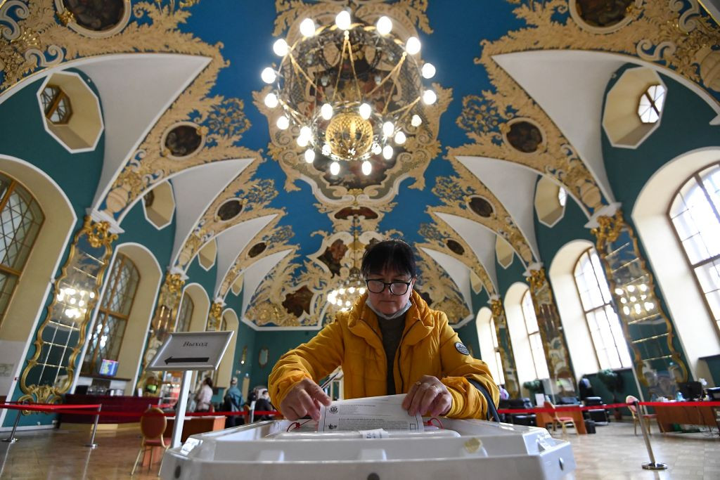 Alegeri în Rusia. Partidul pro-Kremlin, Rusia Unită, conduce în alegerile legislative