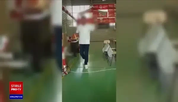 Petrecere într-un centru de vaccinare din Botoșani. Cadrele medicale s-au filmat în timp ce dansau pe manele