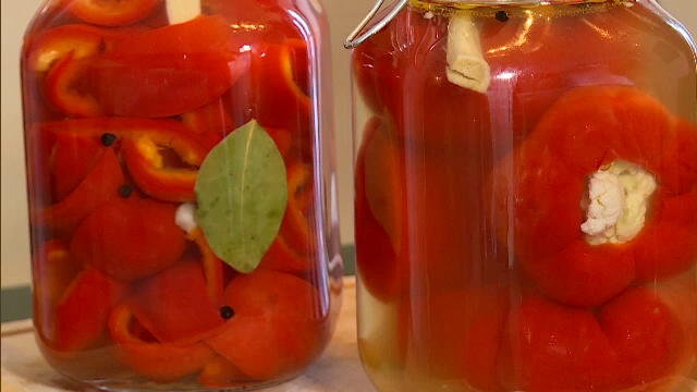 Gogoșarii, marfă tot mai rară și scumpă în piețe. Căldura, seceta și dăunătorii au afectat culturile