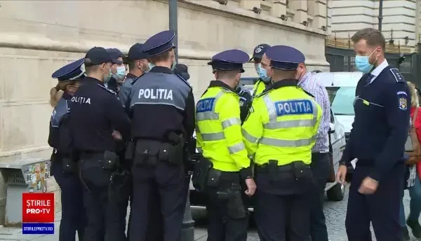 Rata de infectare a trecut de 3 în Capitală. Vor fi impuse noi restricții: ”Am intrat să-mi iau o mască. Din pescărie? Da!”