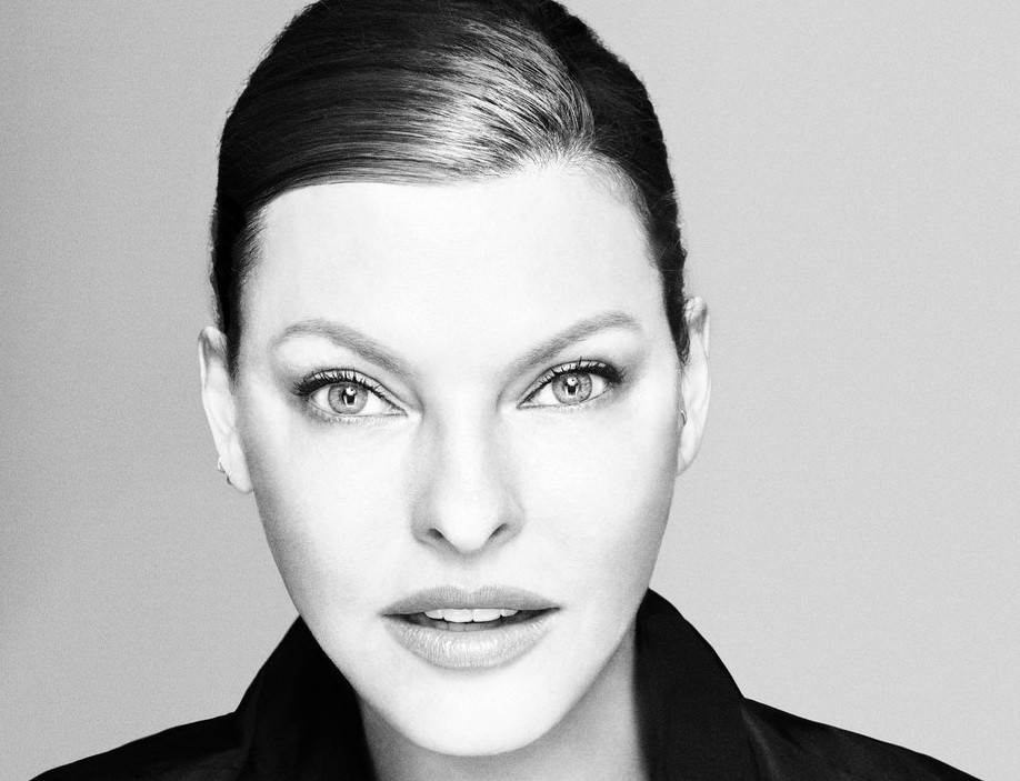 Drama trăită de Linda Evangelista după ce a apelat la intervențiile estetice. „Sunt desfigurată și deformată”