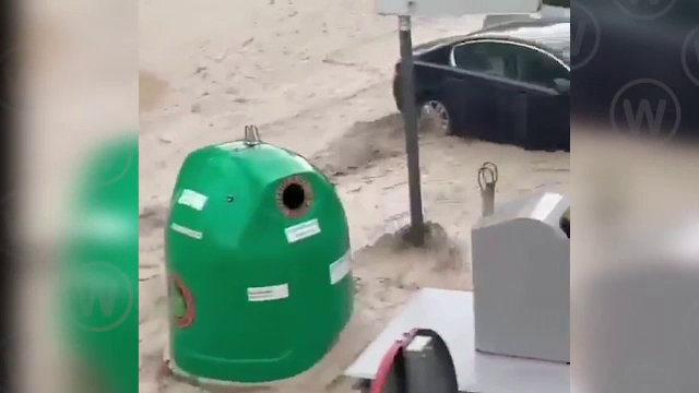 Precipitații record în sudul Spaniei. Mai multe persoane au rămas blocate în mașini, în toiul inundațiilor