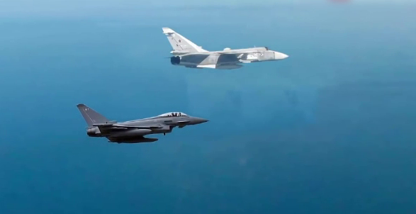 Două avioane militare rușești au fost interceptate în apropierea spaţiului aerian al României