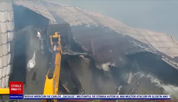 Două fetițe au pornit un incendiu de proporții după ce s-au jucat cu focul. „Este a treia oară când dau foc”