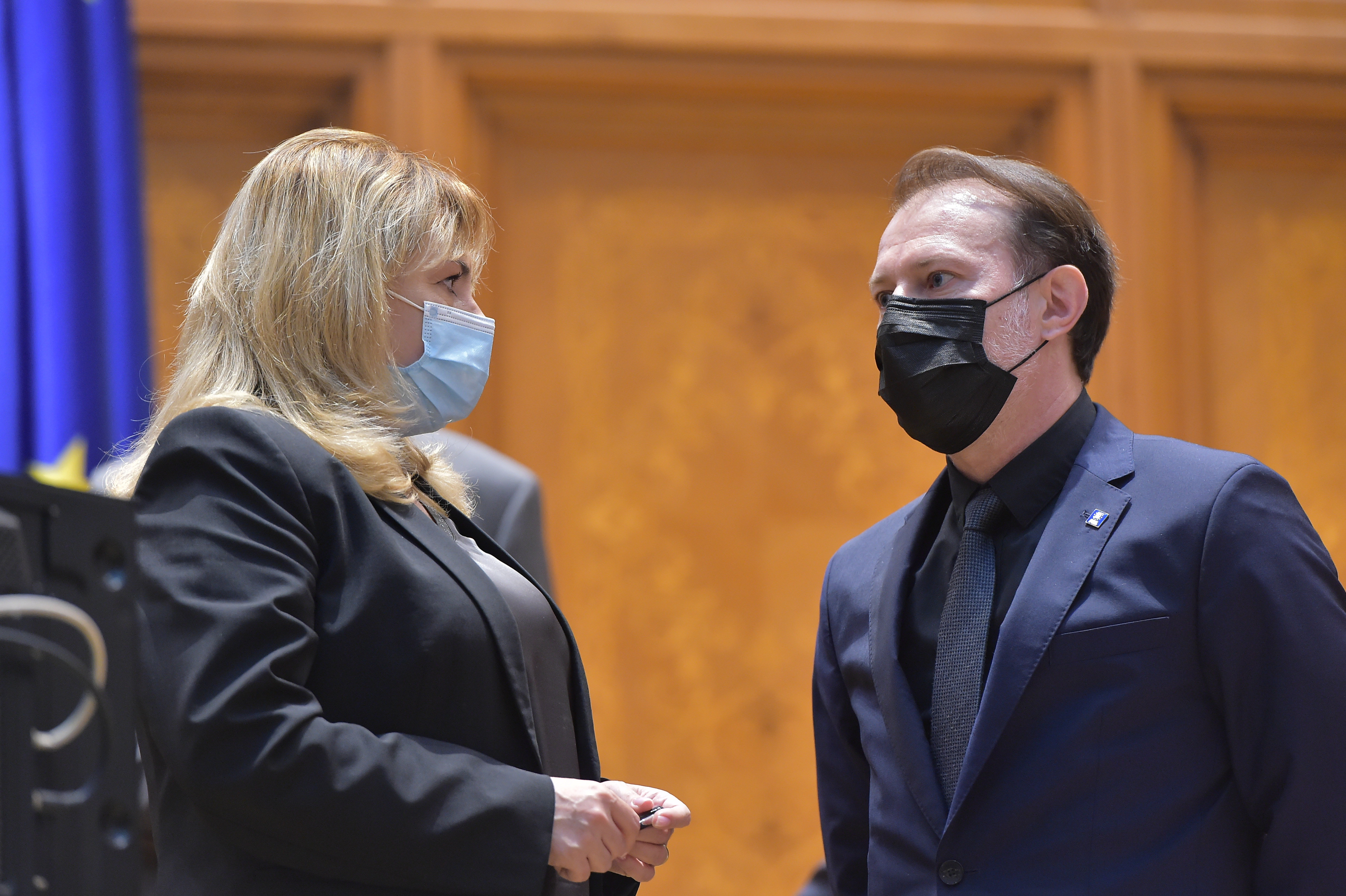 Negocieri în culise. Funcțiile de șefi la Senat și Cameră, ”monede de schimb” cu USR și PSD