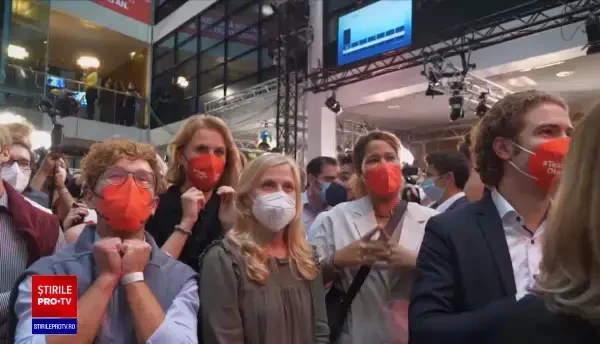 Alegeri în Germania. Social-democraţii au învins la limită coaliţia lui Merkel