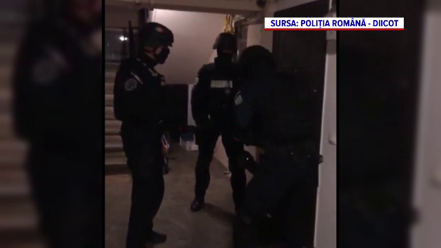 Procurorii DIICOT au destructurat o rețea de traficanți de droguri. Peste un kilogram de substanțe interzise, confiscate