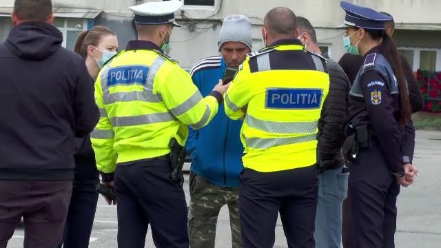 Crimă între oamenii străzii, la Pitești. Un bărbat a fost găsit mort la marginea orașului