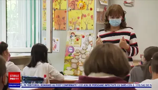 Şcolile, deschise şi peste pragul de 6 la mie. Ce spune ministrul Educației