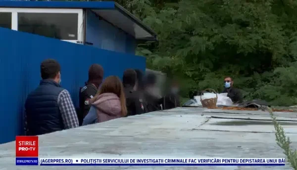 Doi adolescenți din Pitești au mărturisit o crimă de acum două zile. Momentul reconstiturii: ”A recunoscut din prima”