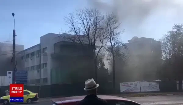 Incendiu la Spitalul de Boli Infecţioase Constanţa. A fost activat Planul Roșu de Intervenție. VIDEO