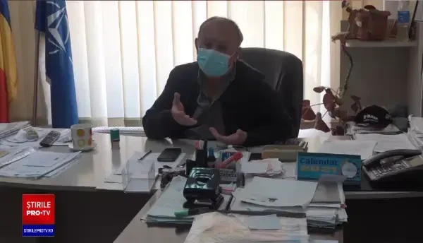 Interviu de angajare în chiloţi la o primărie. Primarul ar fi cerut favoruri sexuale unei tinere