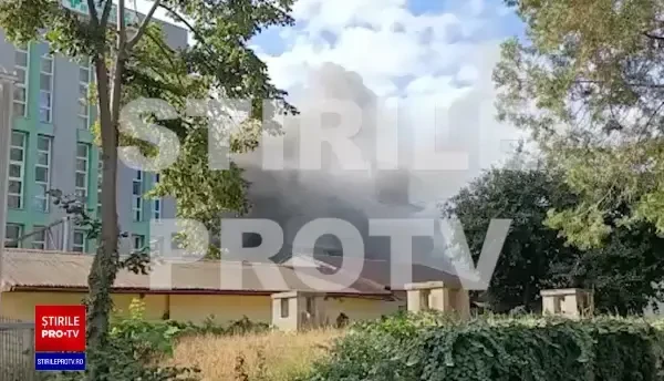 VIDEO șocant. Primele momente după izbucnirea incendiului din Constanța. Flăcările, uriașe