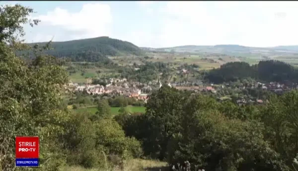Cum sunt distruse casele săsești dintr-un sat din Mureş care se află în patrimoniul UNESCO