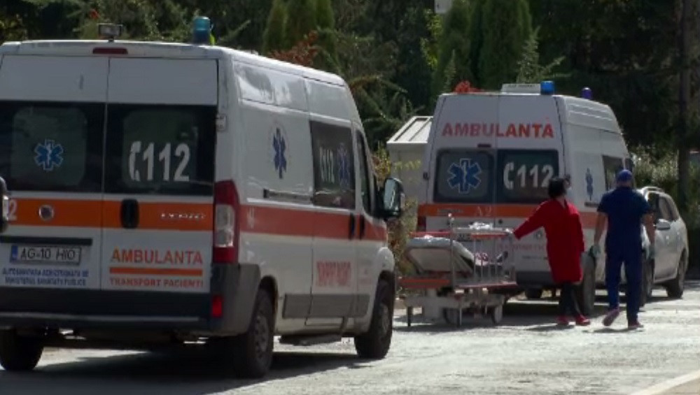 Covid-19 face prăpăd în România. Numărul persoanelor care cer intervenția ambulanțelor a crescut alarmant
