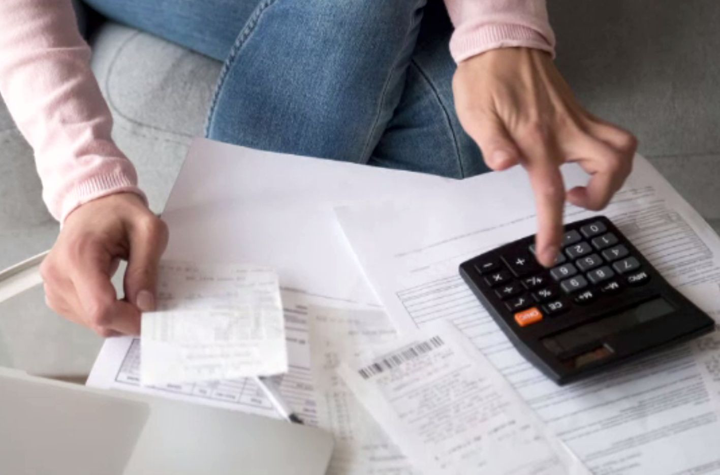 Inflația a scăzut timid în martie și a ajuns la 14,5% de la 15,5% cât era în luna anterioară