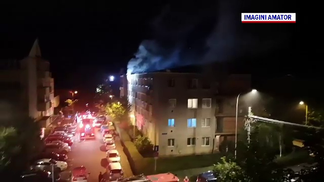 Un bărbat a murit după ce garsoniera în care locuia a luat foc. Incendiul ar fi pornit de la o țigară
