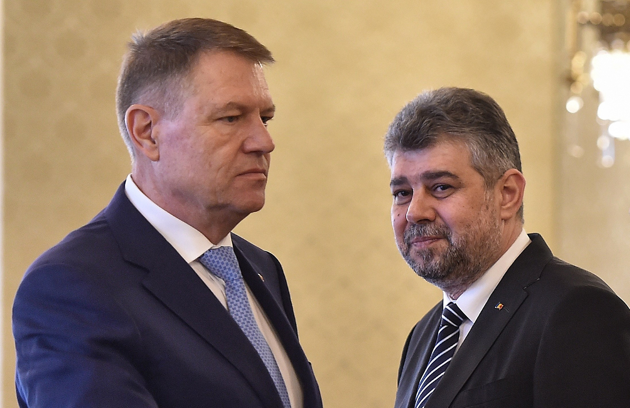 Iohannis îi dă replica lui Ciolacu: ”Este aproape imposibil de declanşat alegeri anticipate”